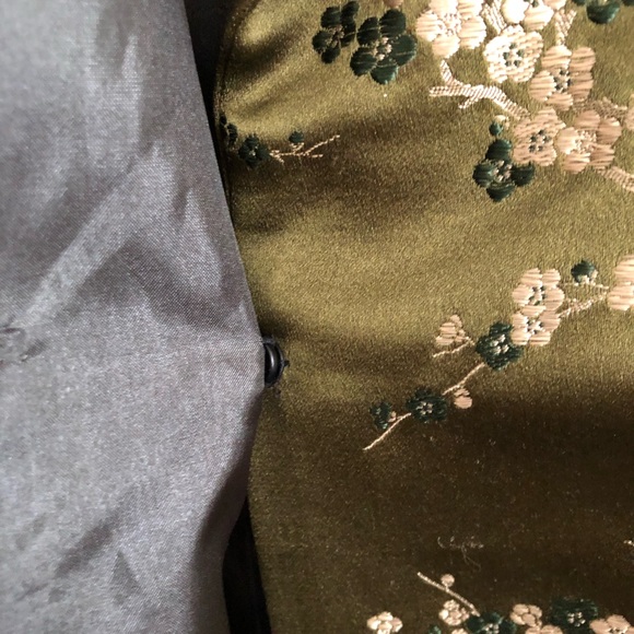 Beautiful dress jacket - Picture 6 of 12